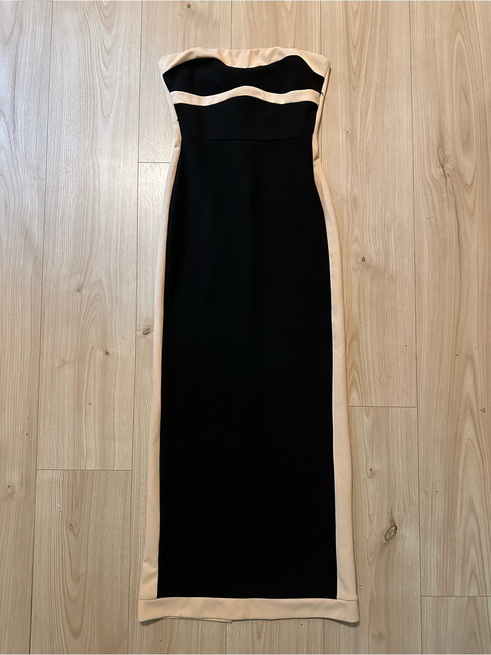 Selfie Leslie Strapless Color-block Body-con Dress